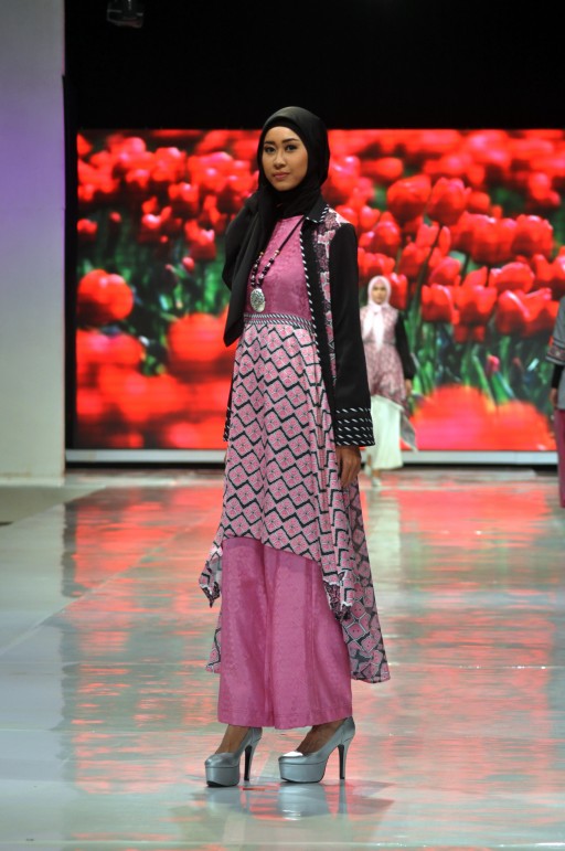 my lovely batik tuti adib