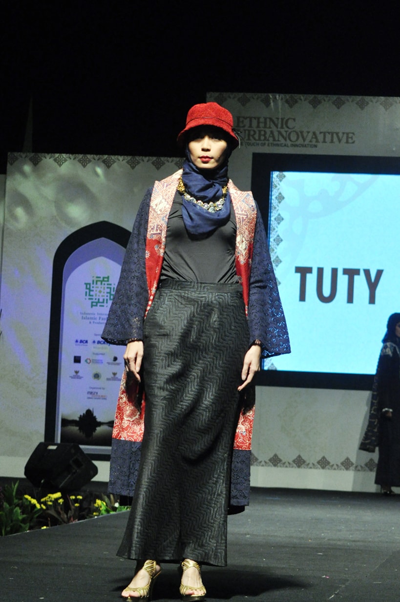 Tuty Cholid
